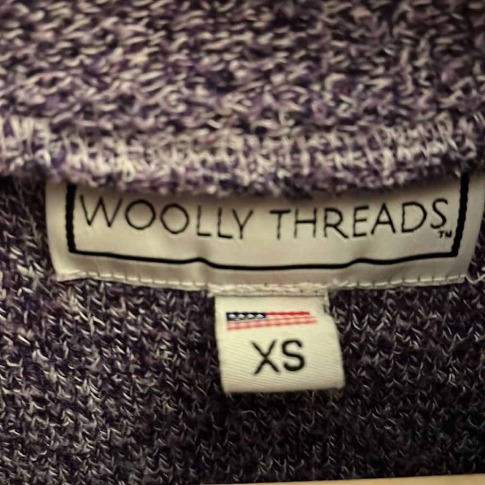 Woolly Threads Pullover - Picture 2 of 2